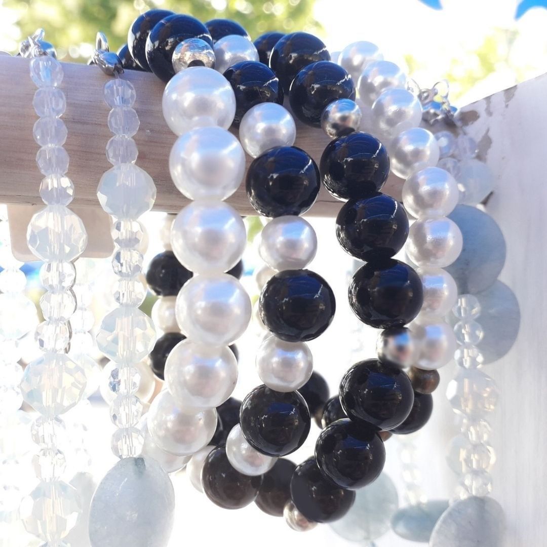 shop bracelets